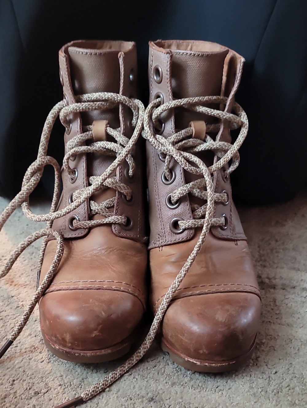 Sorel Tan Lace-Up Wedge Boots Womens Size 7.5